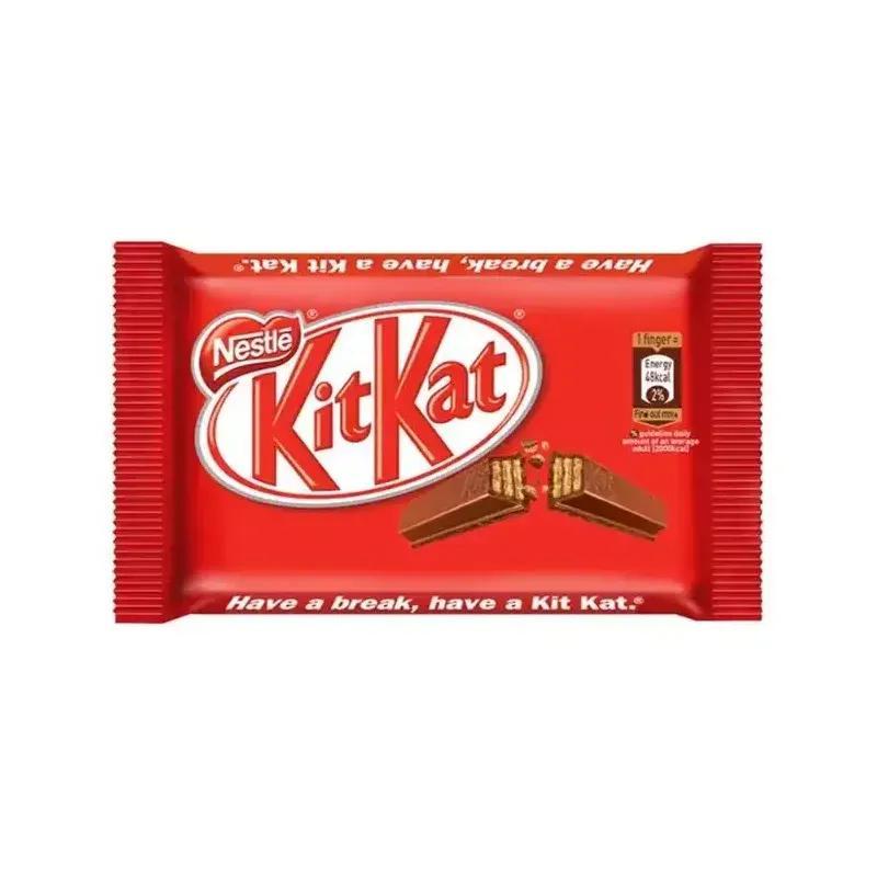 KitKat Classico – Box 24 Confezioni da 41,5 g, Wafer Ricoperto di Cioccolato al Latte