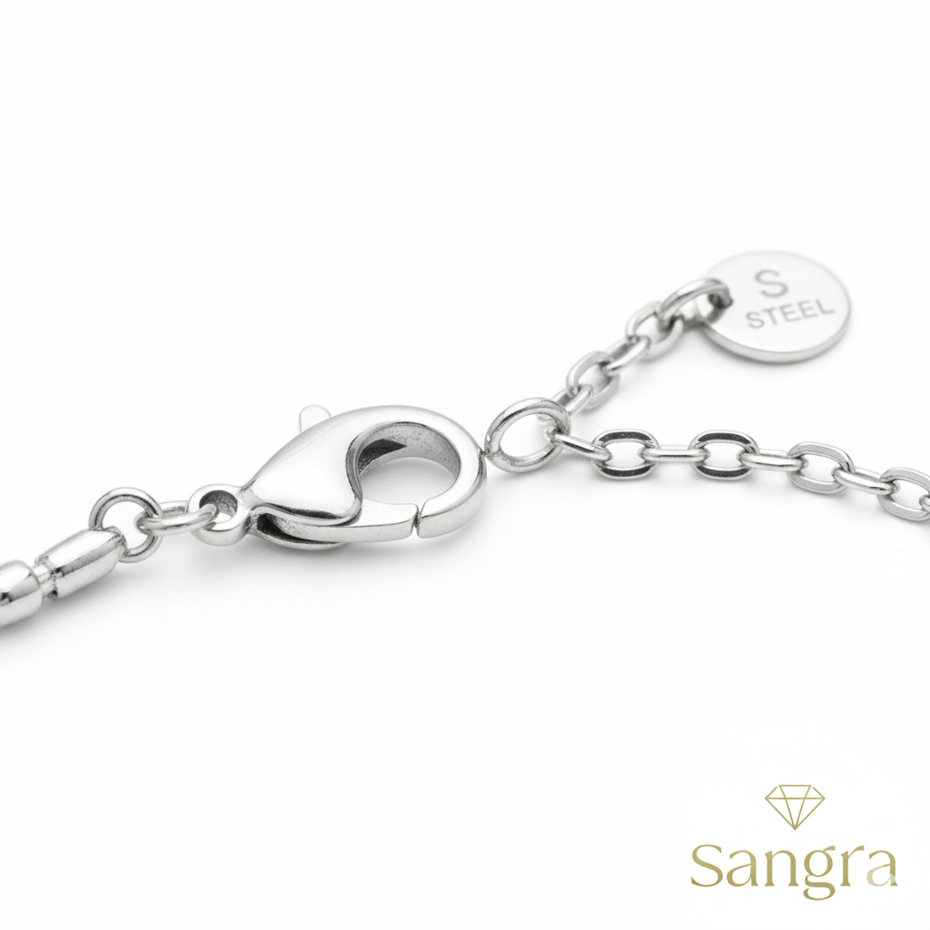 Bracciale Donna SANGRA in Acciaio Inossidabile con Ciondolo Bimba e Zirconi