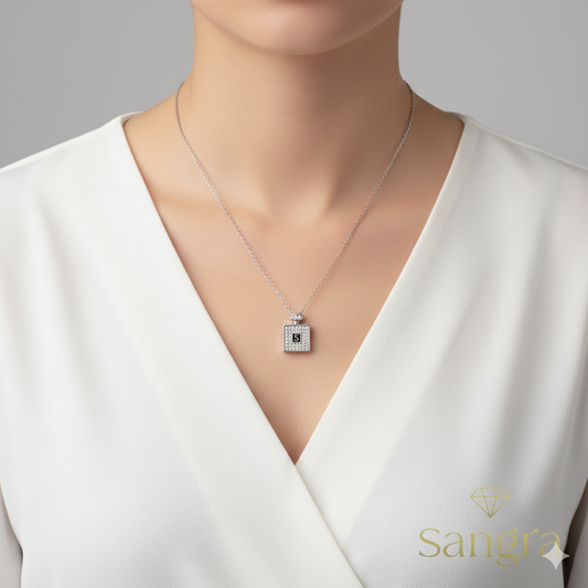 Collana Donna in Acciaio con Pendente "Iconic Bottle" in Pavé di Diamanti e Dettaglio Nero